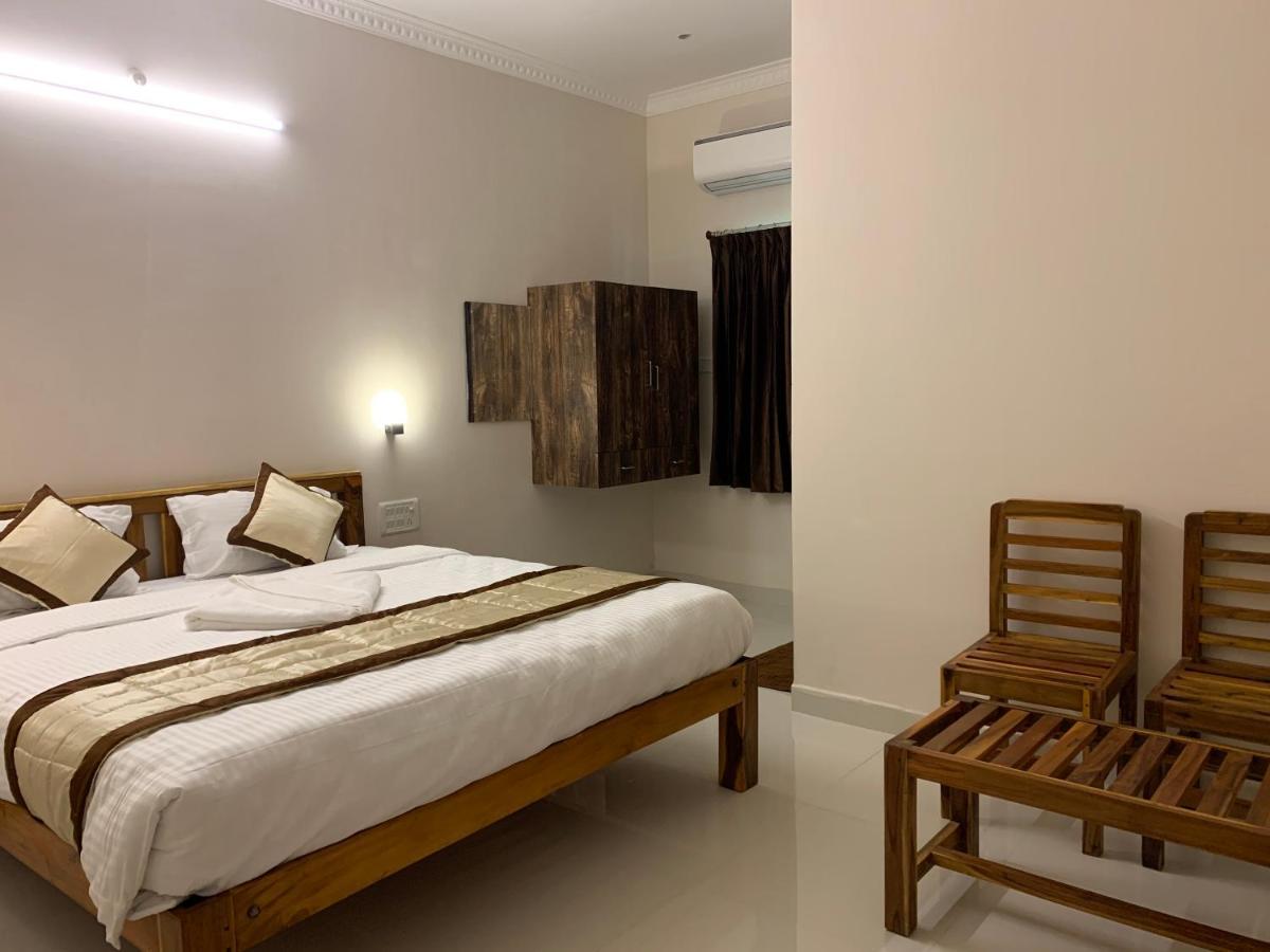 Hotel Rani And Rani Residency Pondicherry Exterior foto
