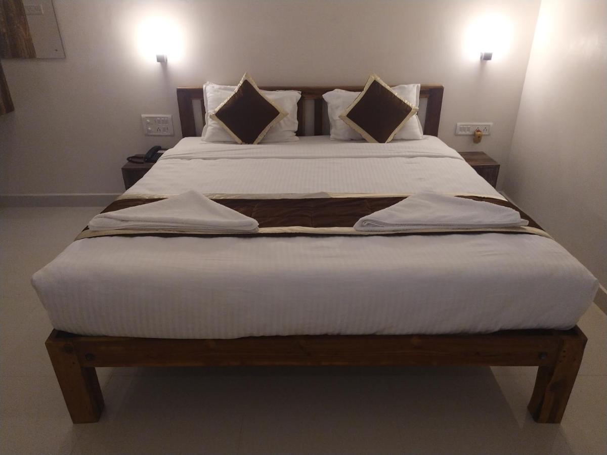 Hotel Rani And Rani Residency Pondicherry Exterior foto